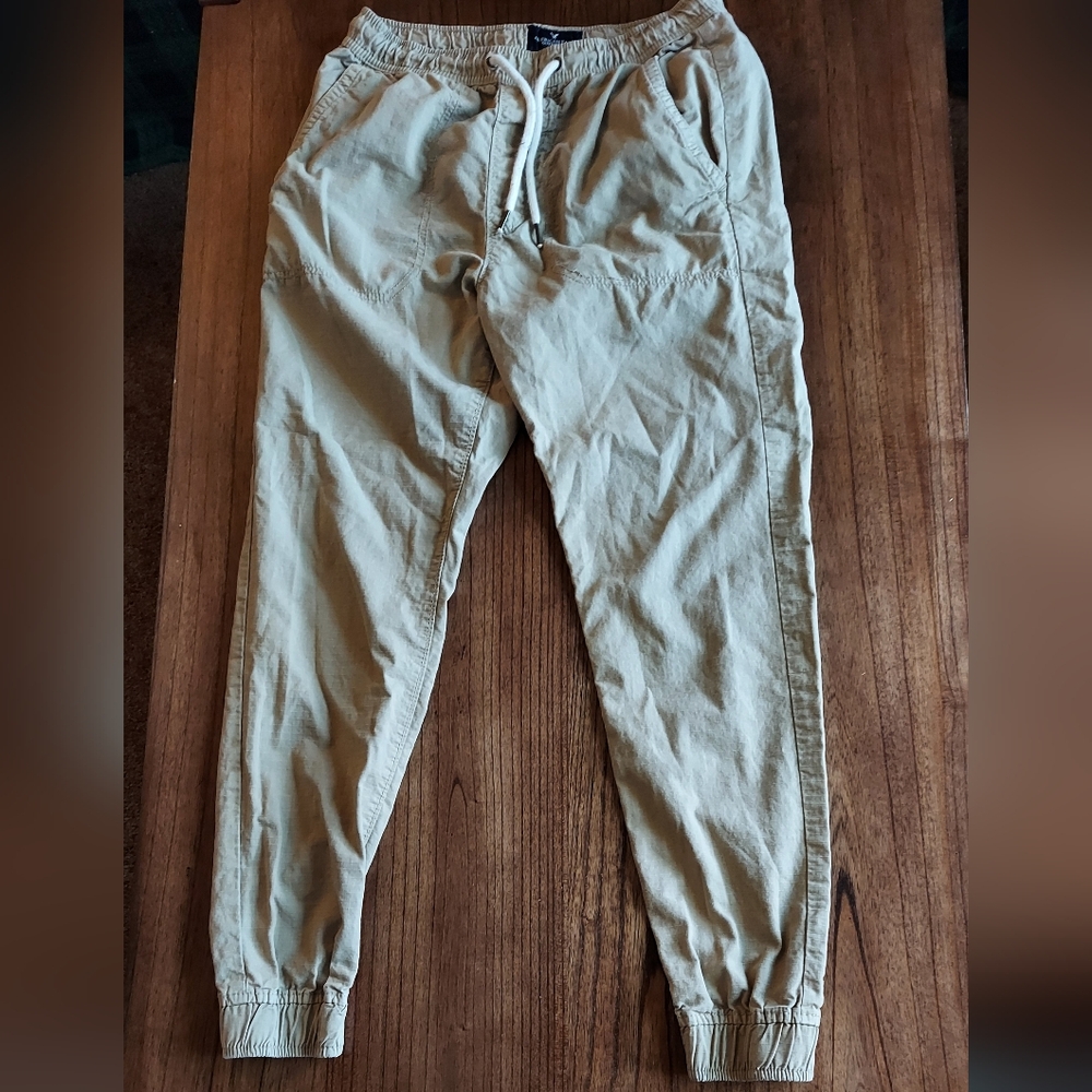 Mens American Eagle khaki joggers - size small